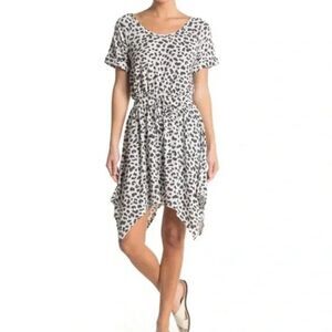 Susina Dress Leopard Print Off White Gray Black Short Sleeve Tie Waist Casual